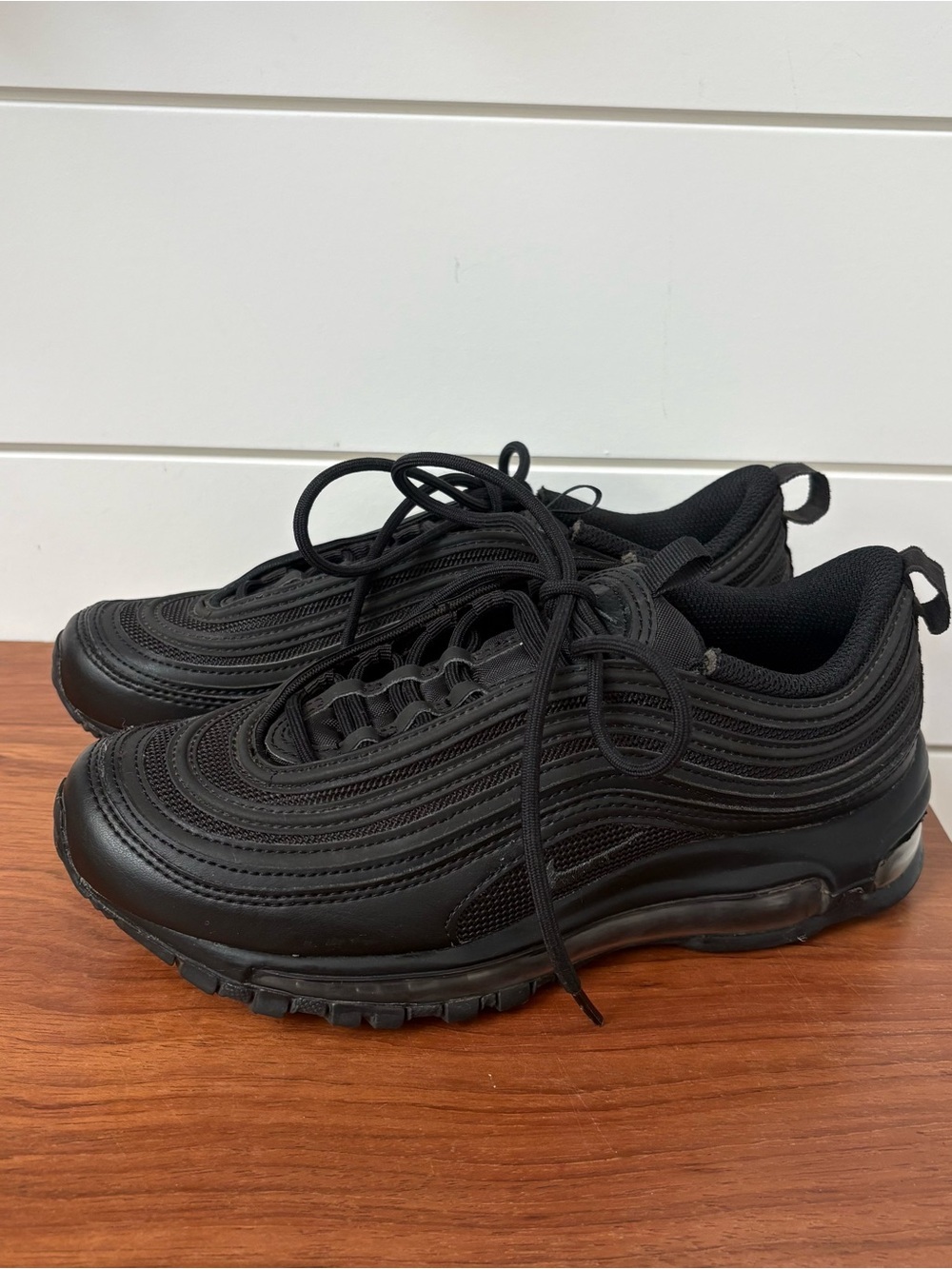 Nike Air Max 97 Sneakers Shoes Triple Black Women’s 6.5 Athletic Streetwear Run
